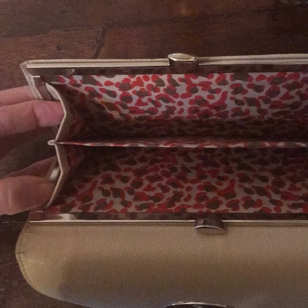 Imoshion Tan and Red Cheetah Tri-fold Wallet
